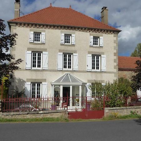 مبيت وإفطار Saint-Jean-des-Ollières Relais Des Chaux المظهر الخارجي الصورة