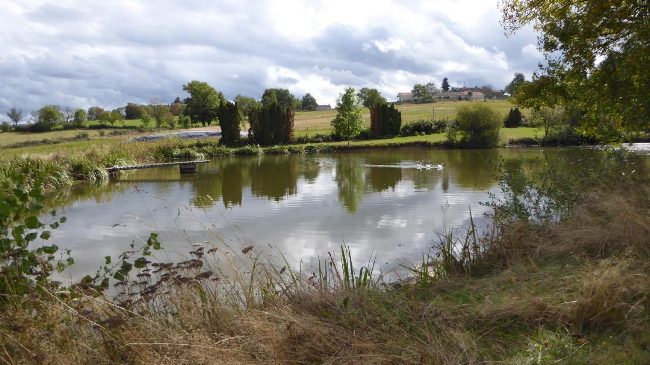 مبيت وإفطار Saint-Jean-des-Ollières Relais Des Chaux المظهر الخارجي الصورة