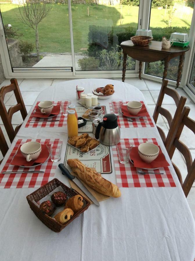 مبيت وإفطار Saint-Jean-des-Ollières Relais Des Chaux المظهر الخارجي الصورة