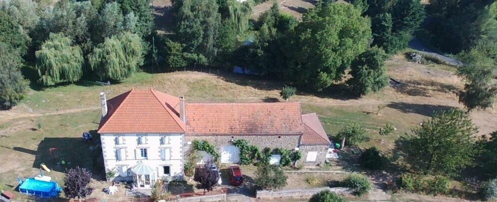 مبيت وإفطار Saint-Jean-des-Ollières Relais Des Chaux المظهر الخارجي الصورة